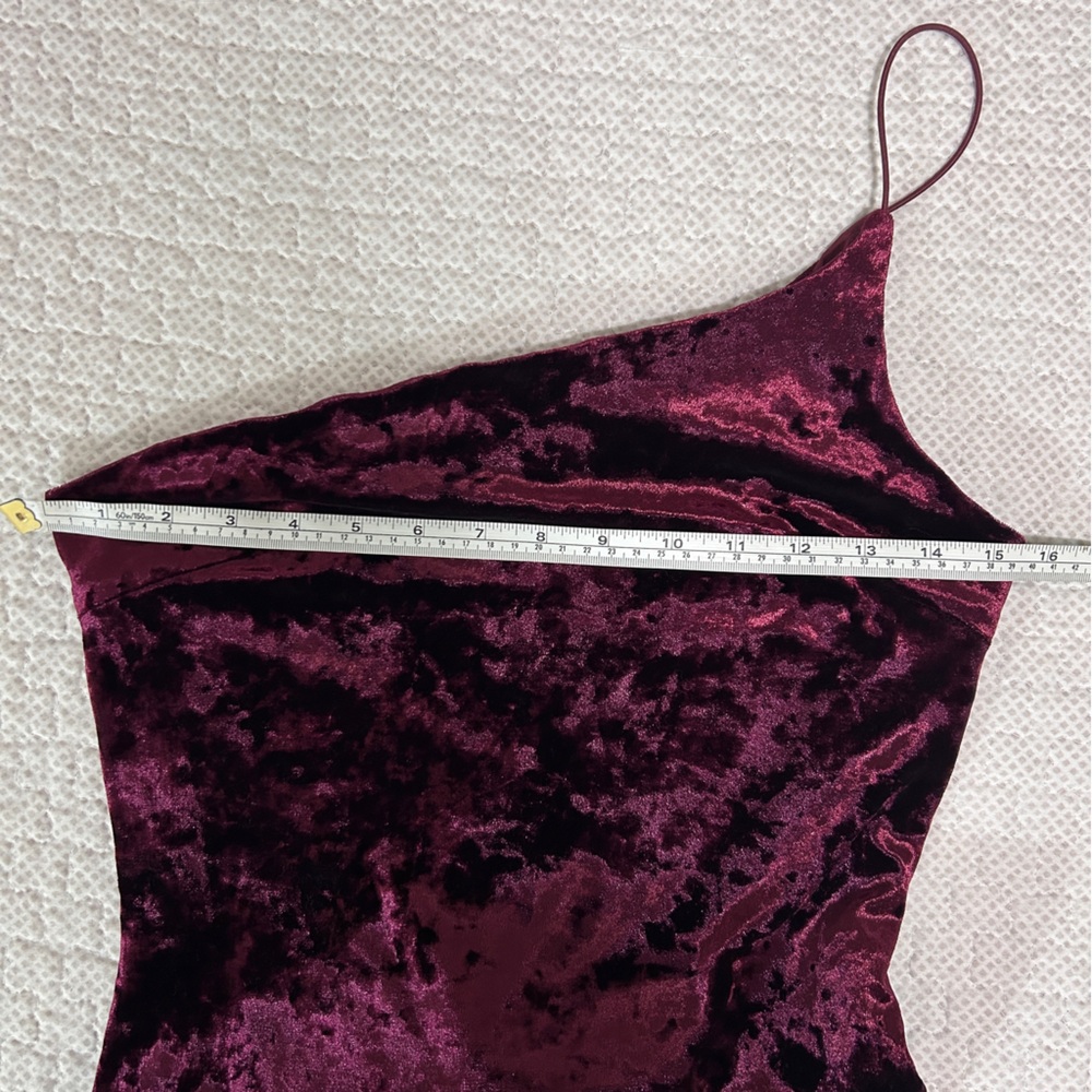 Lulus Forever Thriving Burgundy Velvet One-Shoulder Bodycon Dress - Picture 5 of 8